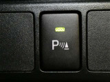 クリアランスソナー付き。ピッピッピとブザーでお知らせ!曲がり角や壁際に駐車する時に便利ですね♪