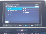 ドライブの必需品。見やすい・使いやすいHonda純正のメモリーナビを搭載しています。