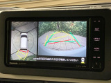 【パノラマモニター】専用のカメラにより、上から見下ろしたような視点で360度クルマの周囲を確認することができます☆死角部分も確認しやすく、狭い場所での切り返しや駐車もスムーズに行えます。