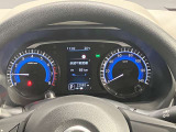 【メーター】メーター内のカラーディスプレイには運転をサポートするさまざまな情報を表示!