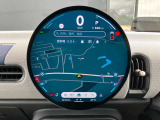 円形有機ELセンターディスプレイ、ミュージックサーバー、Bluetooth、ハンズフリーフォン付。