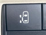 【パワースライドドア】スマートキーや運転席のスイッチでスライドドアの開閉が可能♪電動だから力を入れてドアを開ける必要が無く、小さいお子様でも、重い荷物を持っている時もラクに開け閉めできます♪