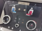 【14ウェイフロントシート(ヒーター&クーラー、運転席メモリ付)OP価格210,000円】季節を問わず快適なドライブができるようヒーターが搭載されております。