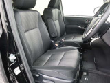 アイポイントも高く、女性の方も運転しやすいですよ!ホールド感もあり疲労を軽減させ、もちろんシートも座り心地も◎!