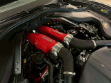3.9リッターV型8気筒ツインターボエンジンを搭載し、620CVを発揮します。