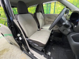 ドライバーによって運転しやすいポジションは異なり、あの車はどうなのか不安なこともありますよね。気になるお車は店頭で乗り込んでご確認いただけます♪