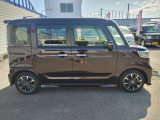 スライドドアなので乗り降りや荷物の積み下ろしも楽々です★