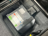 減速時の回生エネルギーを利用して発電したエネルギーを蓄え、オーディオやエアコン、ヘッドライトなどに使う事で、エンジンの負担を減らす「Sエネチャージ」搭載車両です。