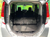 普段のお買い物や通勤、送迎等に十分な荷室スペースを確保しております。セカンドシートを倒すと、大きな荷物の積載も可能です♪