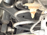 お車を安心してお乗りいただく為には、足回りの定期点検が欠かせません。サービスサポート(有償保証)では無料点検もご提供しており、安心のカーライフをお過ごしいただけるサポート体制が整っています。