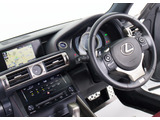 ★使いやすさや安全性を追求したステアリング周り!高級車ゆえにスイッチ類が多いのも特徴ですね!考え尽くされた配置ですぐに使いこなす事が出来ますのでご安心下さい!是非、体感してみて下さい!!