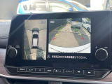 アラウンドビューモニター装備☆上から見たような画面で車庫入れも縦列駐車も安心です♪