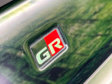 【GRエアロ】人気のGRエアロを装備!クルマの外観がよりスタイリッシュになり、街中で存在感あふれる1台に♪将来買い替える時にもリセールに影響しやすく、価値ある人気の装備です!