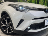【シーケンシャルターンランプ付きLEDヘッドライト】人気の『流れるウィンカー』付きのLEDヘッドライトを装備♪高級感はもちろん、点灯時は存在感たっぷりで他車からも認識されやすく安心です。