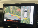 【パノラミックビューモニター】専用のカメラにより、上から見下ろしたような視点で360度クルマの周囲を確認することができます☆死角部分も確認しやすく、狭い場所での切り返しや駐車もスムーズに行えます。