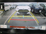 バックカメラ付き♪車庫入れ、バックでの駐車時に後方が見える事での安心感は大きいです☆一度装備したら外せなくなるアイテムです♪