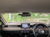 フロントガラスが大きく、ワイドな視界で運転もしやすくなるように設定されています。