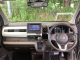 フロントガラスが大きく、ワイドな視界で運転もしやすくなるように、設計されています。