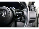 Hondaセンシングの機能のひとつ、アダプティブクルーズコントロール付!アクセルから足を離しても設定したスピードと前車との車間を保ち走行してくれます!車線維持もアシスト☆高速道路で疲労軽減ですね☆