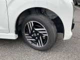 スタイリッシュな純正アルミホイール 155/65R14★