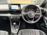 シンプルながらも使い勝手にこだわった操作性の良いインパネ回り!運転中スイッチ操作も安心ですね!