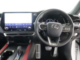 認定中古車ですので、メモリーナビの地図データを最新に更新してお渡ししております。