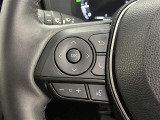 運転中、オーディオの操作をしてて、ハッとしたことはありませんか?ステアリングスイッチは、運転中でもハンドルでオーディオの操作が可能です。安全なドライブをサポートします。