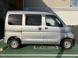 右からです