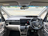 車内も広々としており、落ち着いた配色のインテリアで上質な空間となっております☆
