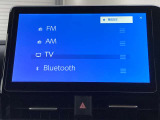 ブルートゥースに接続することにより、スマホに入ったお気に入りの音楽を車内で楽しむことができます♪あると本当に便利な機能になっています!