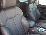 Audi正規ディーラーが高品質をお約束。高度な訓練・教育を受けたAudi専任メカニックが、100項目にもおよぶ精密な点検を実施。すべてクリアしたAudi車だけ、あなたのお手元に届けられるのです