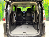 普段のお買い物や通勤、送迎等に十分な荷室スペースを確保しております。セカンドシートを倒すと、大きな荷物の積載も可能です♪