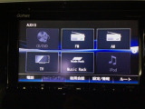 【オーディオ機能】オーディオは、フルセグTVの他にDVD/CDプレーヤーを装備♪もちろんFM/AMラジオもお聞きいただけますよ♪