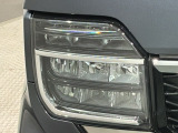 LEDヘッドライトは、点灯の瞬間から最大光量を発揮し、突然暗くなるトンネルなどでの安定感を高めます。