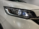 LEDヘッドライトで夜道も安心!
