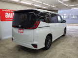 車内もキレイで嫌なニオイもありません。