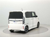 走りにこだわりながら収納力も持ち合わせたお車です。荷物を載せて軽快なドライブを楽しめますよ♪