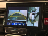 全方位モニターがついています! 車の周囲を360&deg;安全確認できるので、普段の駐車はもちろんの事、縦列駐車や幅寄せの際にも活躍してくれますよ。