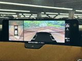 【360&deg;ビューモニター】専用のカメラにより、上から見下ろしたような視点で360度クルマの周囲を確認することができます☆死角部分も確認しやすく、狭い場所での切り返しや駐車もスムーズに行えます。