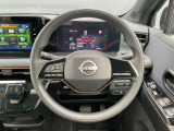 周囲が広く見わたせて運転しやすく室内も広々★