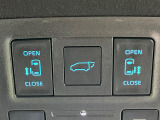 【パワーバックドア】スマートキーや運転席のボタンを押すだけでリアゲートが自動で開閉します!荷物を持っている時や、高い位置にあるバックドアを閉める際に便利な機能です♪