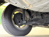 お車を安心してお乗りいただく為には、足回りの定期点検が欠かせません。サービスサポート(有償保証)では無料点検もご提供しており、安心のカーライフをお過ごしいただけるサポート体制が整っています。