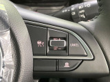 【アダプティブクルーズコントロール】高速道路での長距離走行が楽に!!自動で速度を保つクルーズコントロールが、衝突軽減システムと連携し、前方の車両を感知して車間を保つように速度調節してくれます!!