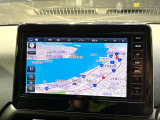 【純正9型ナビ】人気の純正ナビを装備しております。ナビの使いやすさはもちろん、オーディオ機能も充実!キャンプや旅行はもちろん、通勤や買い物など普段のドライブも楽しくなるはず♪