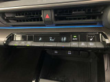 オートエアコンは温度を設定するだけで、自動で風量などを設定してくれます。運転しながら操作も必要ないので、安全性も向上します。