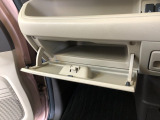 【収納スペース】よく使うものなどをすぐに収納できて便利です!