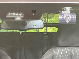 【三菱e-Assist】走行中に前方の車両等を認識し、衝突しそうな時は警報とブレーキで衝突回避と被害軽減をアシスト。より安全にドライブをお楽しみいただけます。