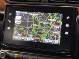 ●純正ナビ:一体感のあるナビは、高級感ある車内を演出してくれます。オーディオ機能も充実しておりますので、運転もより楽しめます♪
