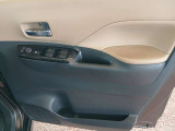 運転席のパワーウインドウスイッチ