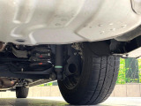 お車を安心してお乗りいただく為には、足回りの定期点検が欠かせません。サービスサポート(有償保証)では無料点検もご提供しており、安心のカーライフをお過ごしいただけるサポート体制が整っています。